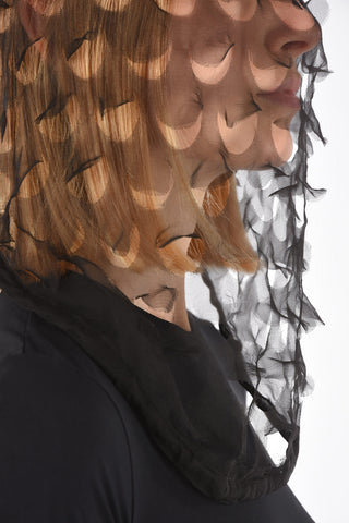 MM0 Cut Out Details Silk Face Veil