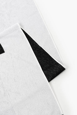 contrasting Logo Embroidered Beach Towel