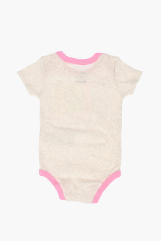 Body-Set mit Mütze und Lätzchen