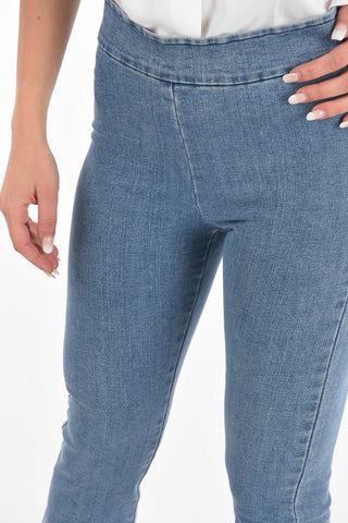 high-rise waist LEO cropped jeans with frayed hem