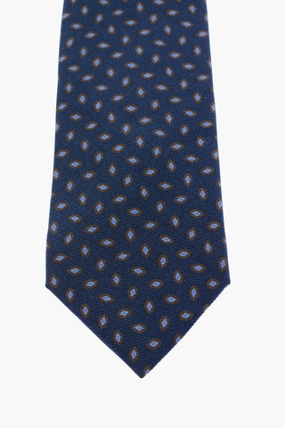 Hand-Stitching Silk Tie