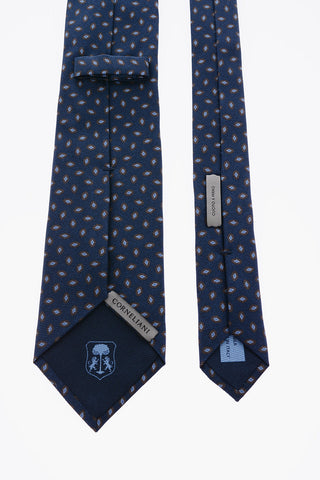 Hand-Stitching Silk Tie
