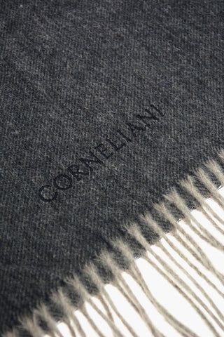 Sciarpa in Cashmere con Logo Ricamato