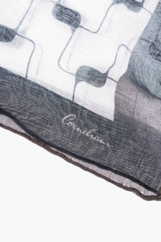 patterned two-tone foulard