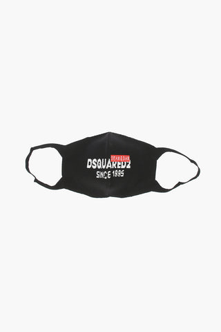 Maske mit kontrastierendem Logo