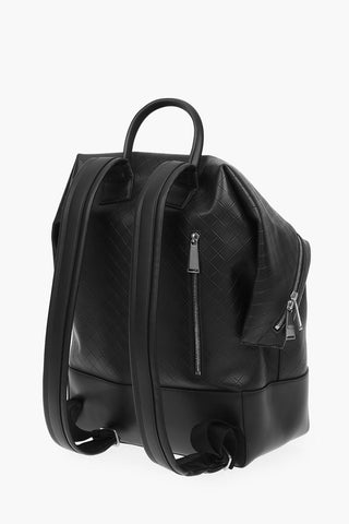Zaino in Pelle Goffrata con Chiusura a Zip