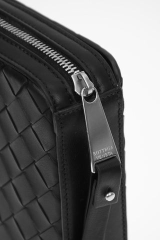 Pochette da Viaggio in Nappa Intrecciata con Scomparti Portacarte