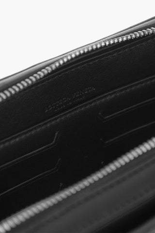 Pochette da Viaggio in Nappa Intrecciata con Scomparti Portacarte
