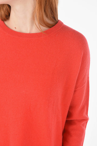 Solid Color Cashmere Crew-Neck Sweater with Split on The Back