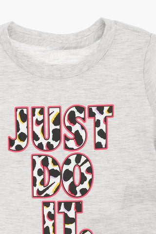 Set mit bedrucktem T-Shirt und Shorts