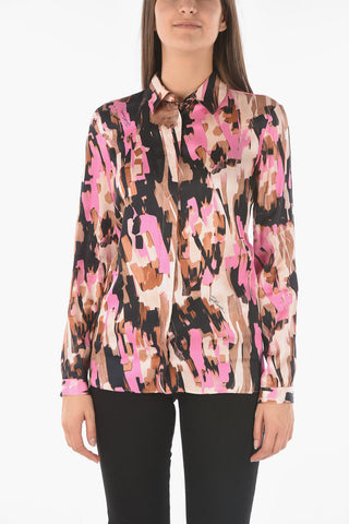 Camicia multicolore con abbottonatura nascosta