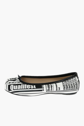 MM22 Leather TABI Ballet Flats with Lettering Print