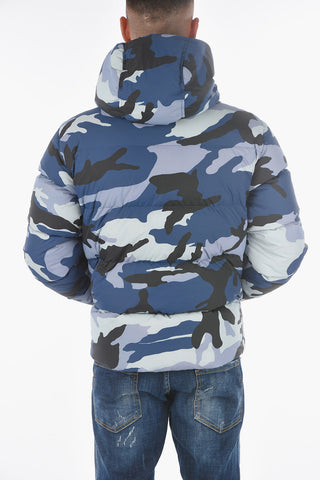 Piumino Camouflage con Abbottonatura Nascosta e Cappuccio