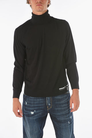 maglia in lana a collo alto