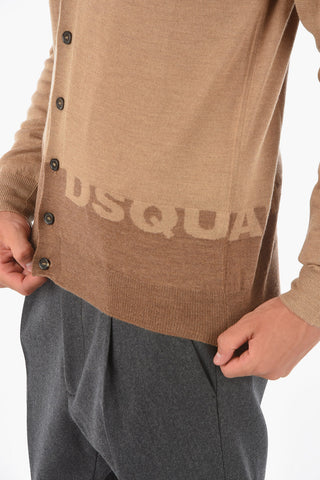 Cardigan in lana con scollo a v