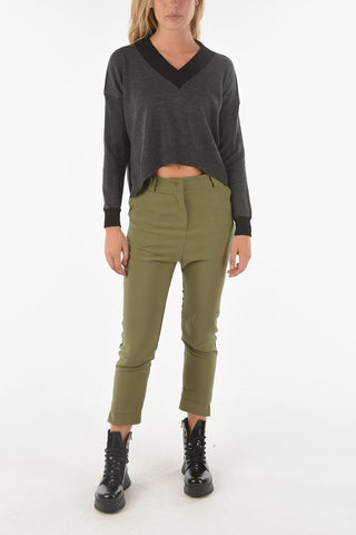 Two-tone SWAPS Crop Sweater with V neckline