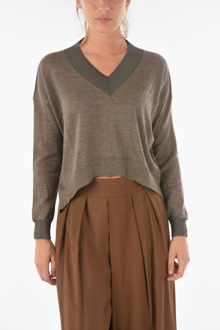 Two-tone SWAPS Crop Sweater with V neckline