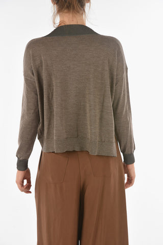 Two-tone SWAPS Crop Sweater with V neckline