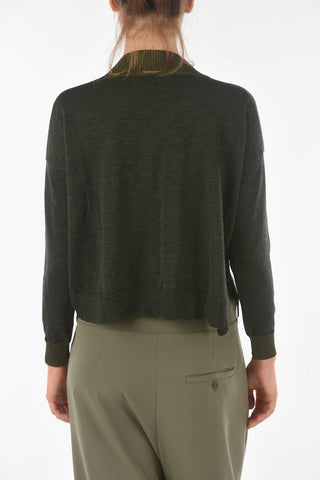Two-tone SWAPS Crop Sweater with V neckline