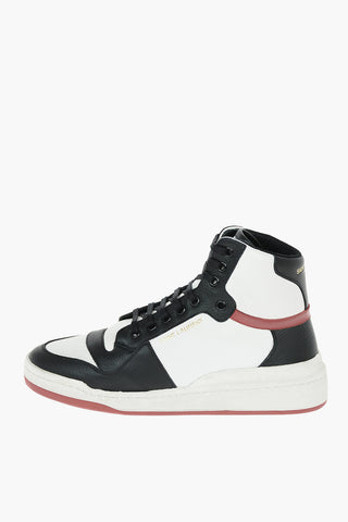 Sneakers Alte in Pelle Traforate con Logo Stampato