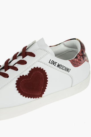 LOVE Sneakers Basse con Lacci a Contrasto