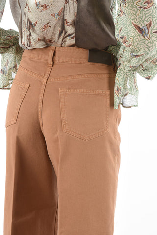 Jeans a 5 Tasche con Dettagli in Pelle