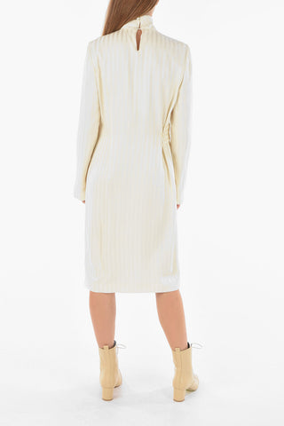 Maxi Abito in Gessato Tone-sur-tone con Mock Neck
