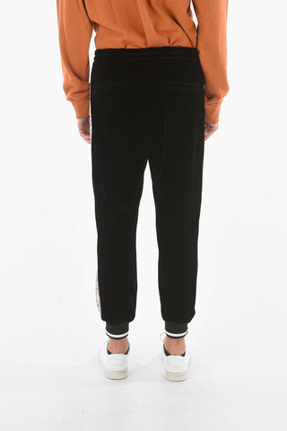 Joggers in velour con banda laterale a contrasto