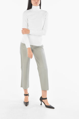 Turtleneck Stretch Fabric Sweater