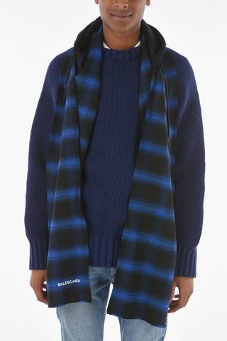 tartan motif scarf with hood
