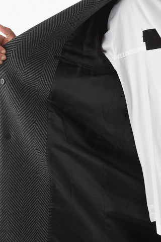 plain herringbone center vent 2-button coat
