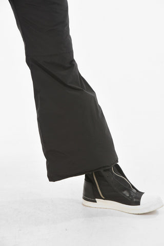 Solid Color Padded Snow Pants with Contrasting Logo
