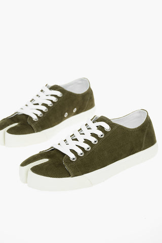 MM22 sneakers TABI in velluto a coste con lacci a contrasto