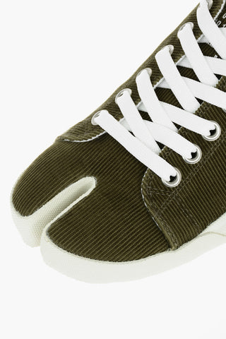 MM22 sneakers TABI in velluto a coste con lacci a contrasto