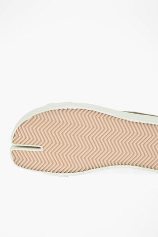 MM22 sneakers TABI in velluto a coste con lacci a contrasto