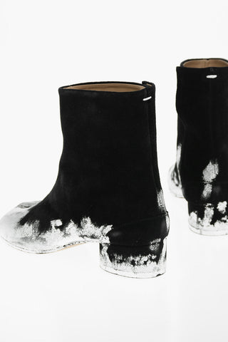 MM22 suede TABI ankle boots with laminated detail