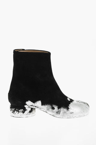 MM22 suede TABI ankle boots with laminated detail