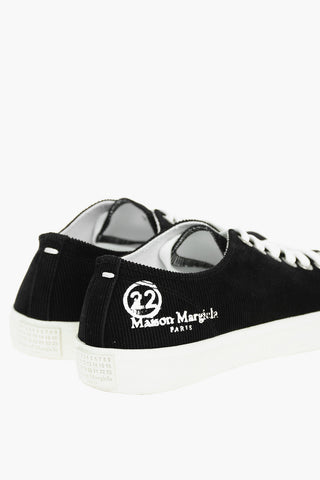 MM22 sneakers TABI in velluto a coste con lacci a contrasto