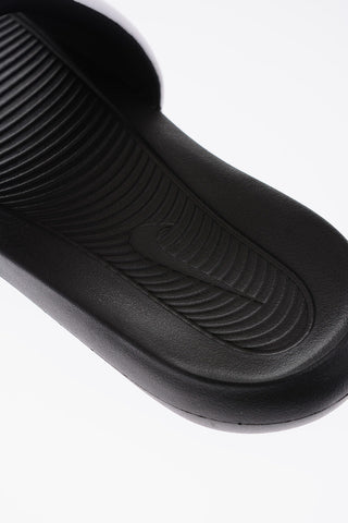 two-tone VICTORI ONE slides
