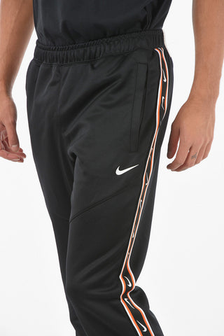 Joggers A 2 Tasche Con Banda Laterale Logata