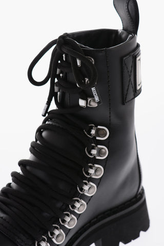 COUTURE! Contrasting logo leather combat boots
