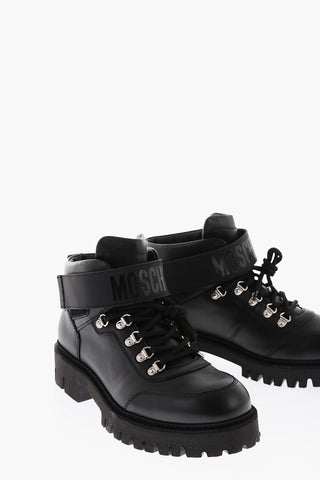 COUTURE! Solid color leather ankle boots