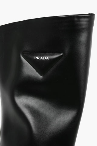 Stivali alla coscia in Ecopelle Tech con Suola Statement e Logo Iconico in Rilievo 7cm