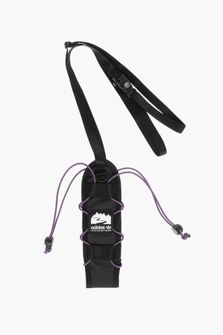 contrasting laces bottle holder