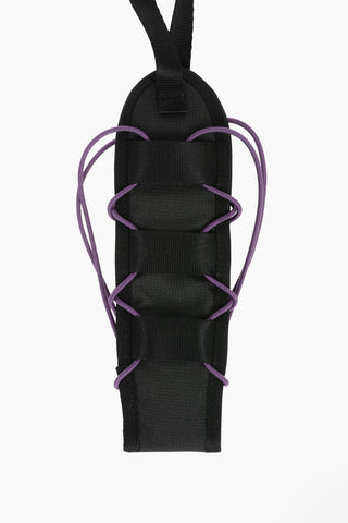 contrasting laces bottle holder