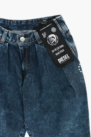 boyfriend fit D-CONCIAS-SP-J jeans with studs