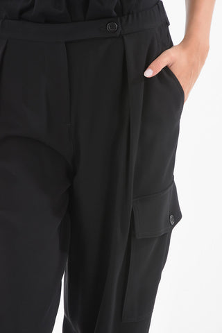 Buttoned Cuff Cropped Fit Cargo Pants