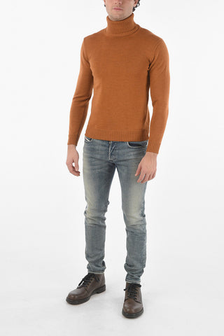 Extrafine Merino Wool Turtleneck Sweater
