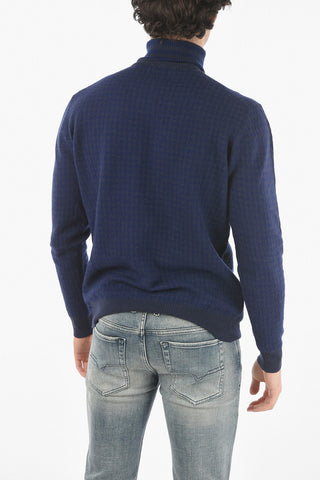  Houndstooth Turtleneck Sweater
