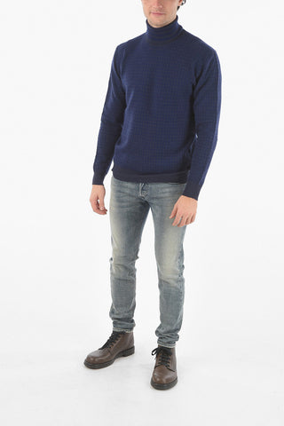  Houndstooth Turtleneck Sweater